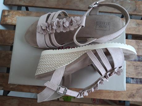Sandále púdrovej farby 37, deichmann,37