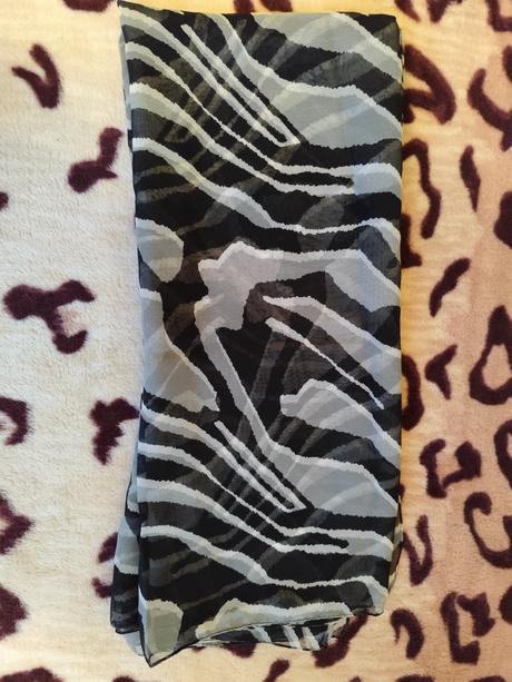 Ľahķá šatka k vode na plavky, zebrový vzor, 