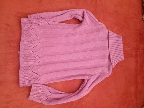 Dievčenský svetrík, 122