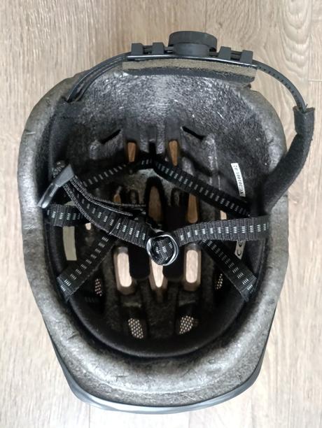 Detská cyklistická prilba s / do cca 10 r., s