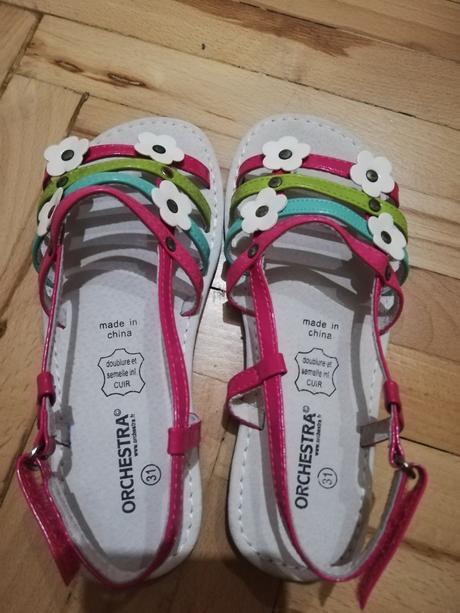 Sandálky orchestra, 31