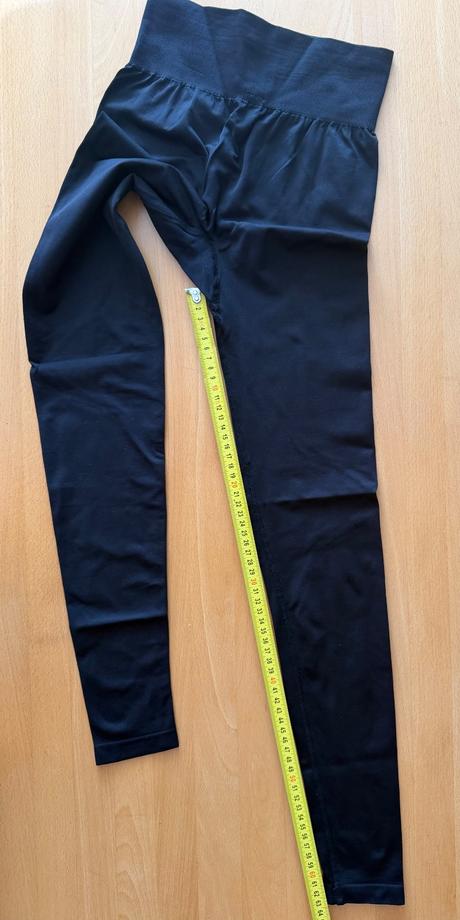 Decathlone leginy gymnasticke, decathlon,152
