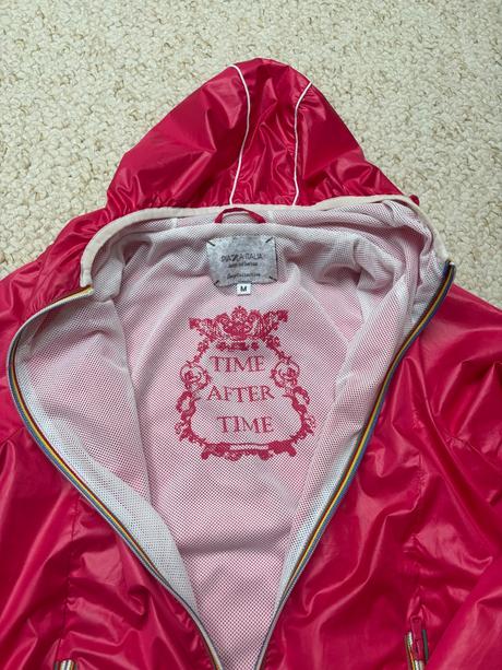 Sustakova bunda piaza italia, 152