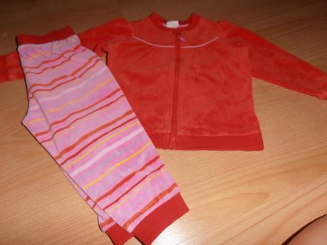 Zamatova supravička,teplačky oblečene 1 krat, h&m,86