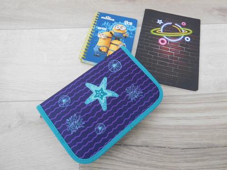 Perační plne vybavený, 2x notesík, top top stav,, 