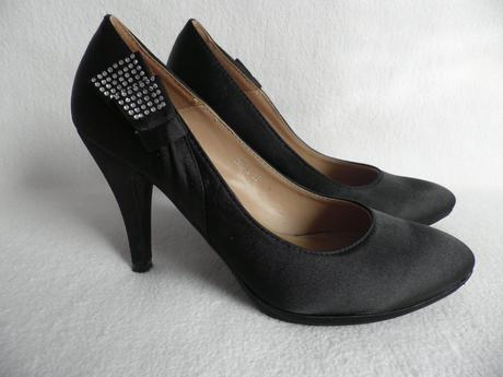 1 x použité pekné spoločenské topánky, 38