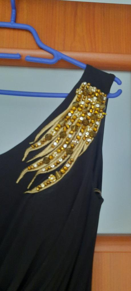 Luxusné spoločenské šaty, 40