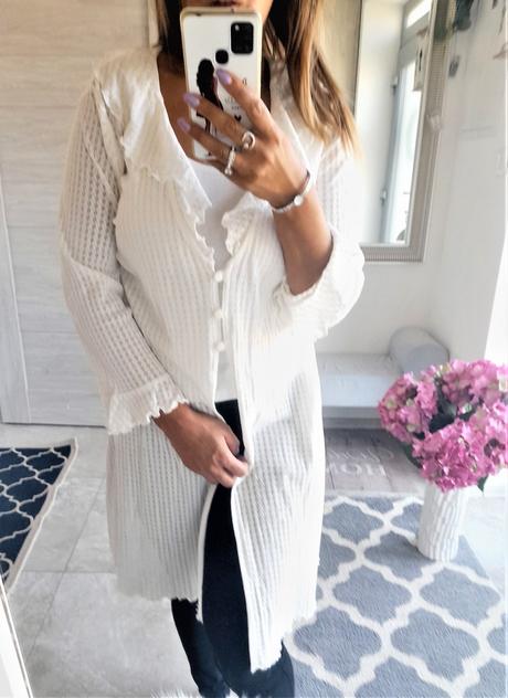 Romantický svetrík-prehozka-m/l, m