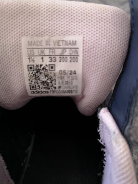 Botasky, adidas,33