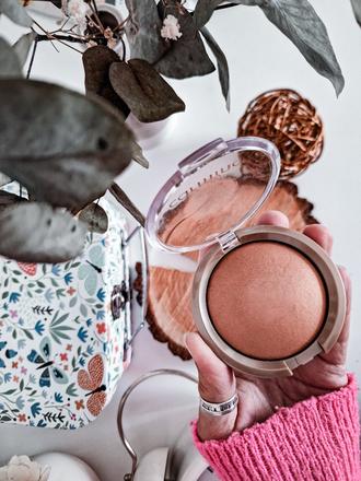 Rozjasňujúci púder - bronz, 