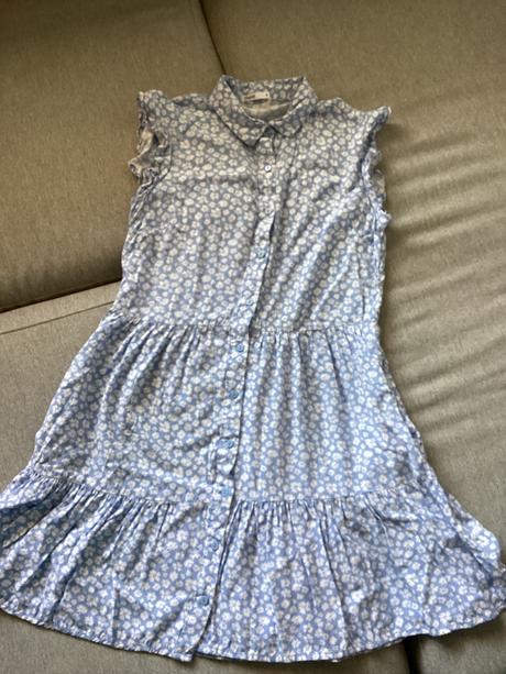 Ľahučké kvetinkové šaty, m