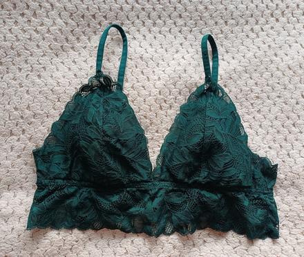 Krásna tmavozelená čipkovaná braletka, primark,l