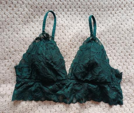 Krásna tmavozelená čipkovaná braletka, primark,l