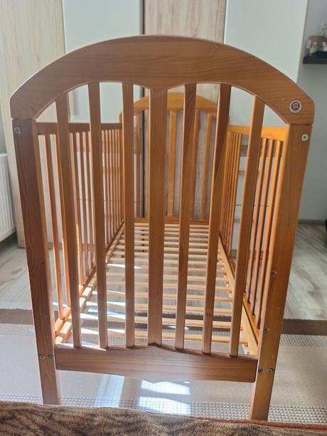 Kvalitna drevena postielka, šírka (cm): 60,dĺžka (cm): 120