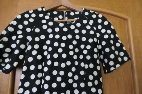Lindex dámske nadčasové bodkované šaty veľk 36/38, s