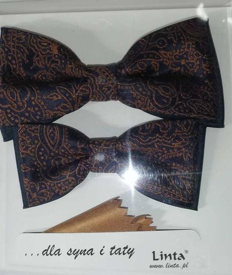 Motýlik s vreckovkou - otec a syn,