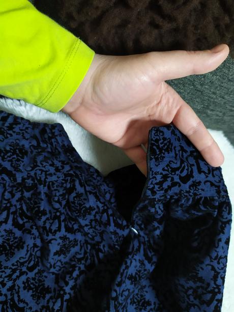 Slávnostná sukňa, 140