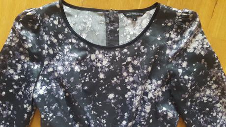 Saténové šaty, 36