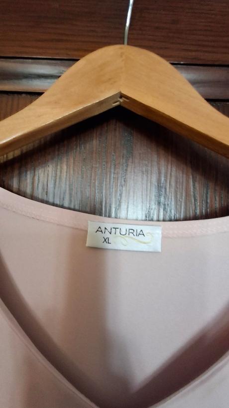 Bledoružový top xl, xl