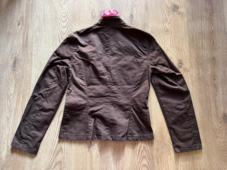 Zaujímavé sako s volánikmi zn. marssel, xs