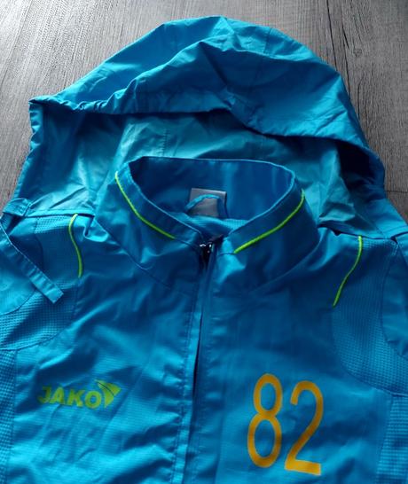 Belasá športová vetrovka jako, 164