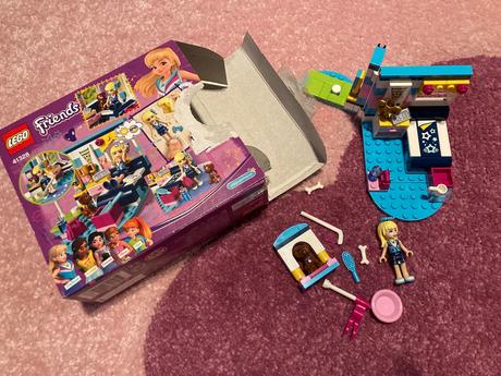 Lego friends 42328 stephanie a jej spalna,
