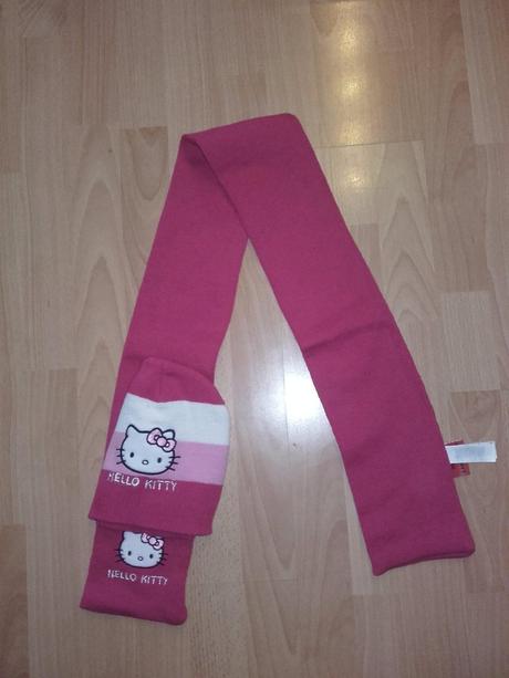 Súprava čiapka + šálik nenosené, sanrio,110