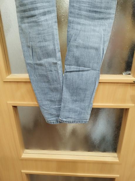 H&m riflové džeginsy, h&m,38