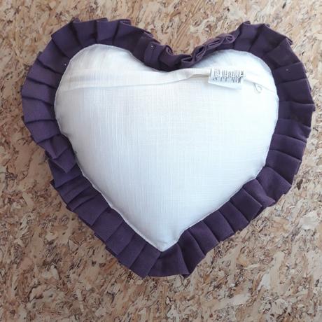 Dekoračný vankúšik v tvare srdca,