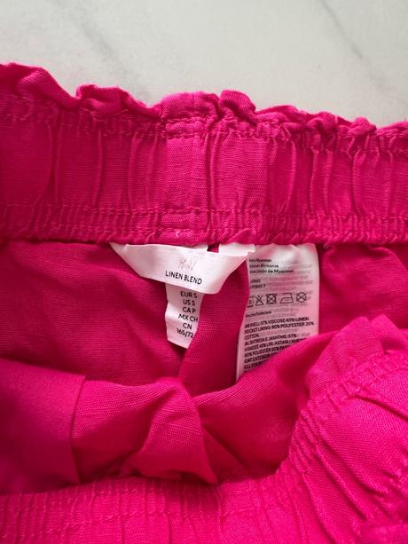 Cyklamenové kraťasy, h&m,s