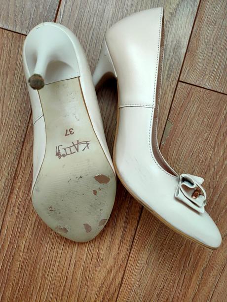 Dámske lodičky zn.kati, 37