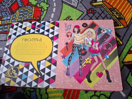 Barbie puzzle kniha,