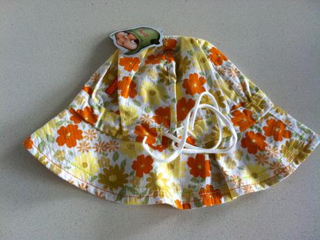 Dievčenské klobuky,viac druhov., pupill,86