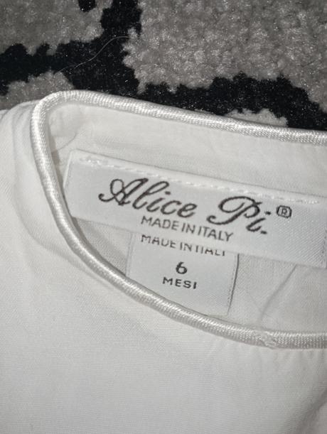 Šaty na krst talianskej značky alice pi, 68