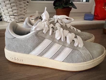 Predam adidas tenisky, adidas,41