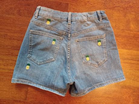 Rifľové kraťase na 10 - 11 rokov, lindex,146