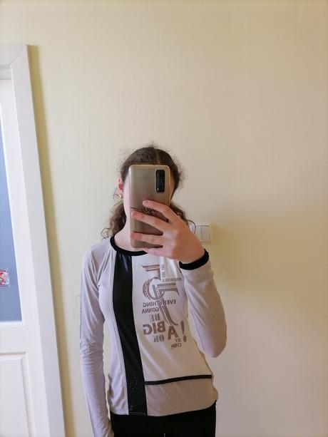 Pohodlné, elastické tričká,