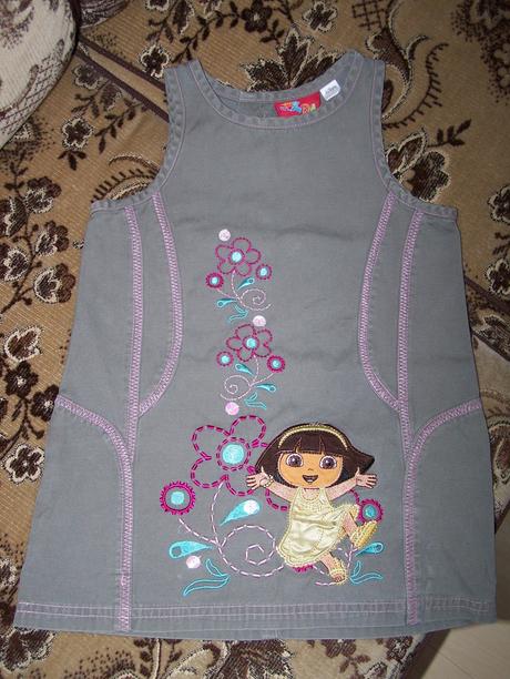 Šaty zn. dora s krásnou aplikáciou plátené, 98