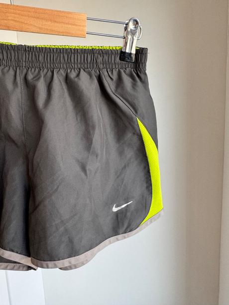 Nike kraťasy, nike,s