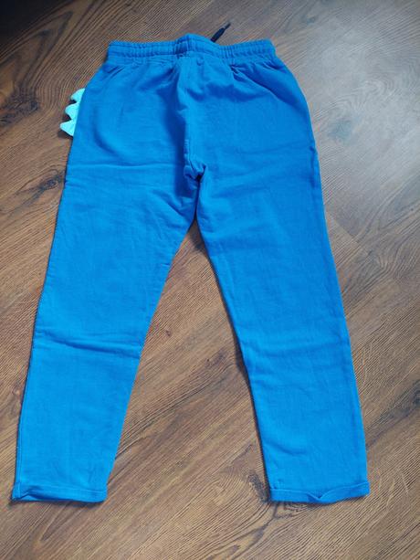 Modré tepláky, 134