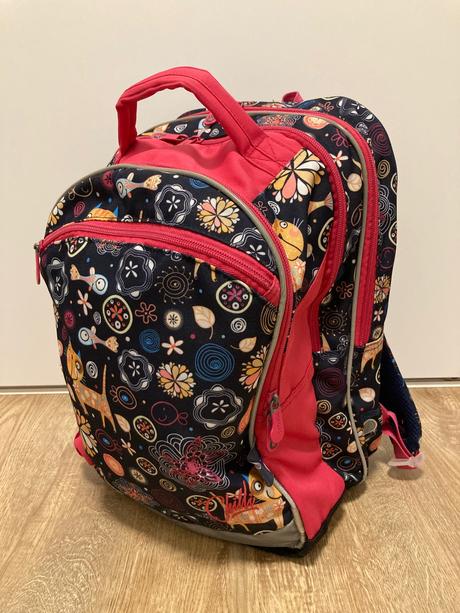 Predám školskú tašku topgal 1.-4. ročník, 