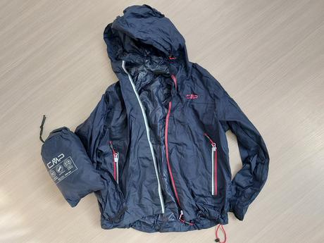 Bunda v tašticke, cmp,140