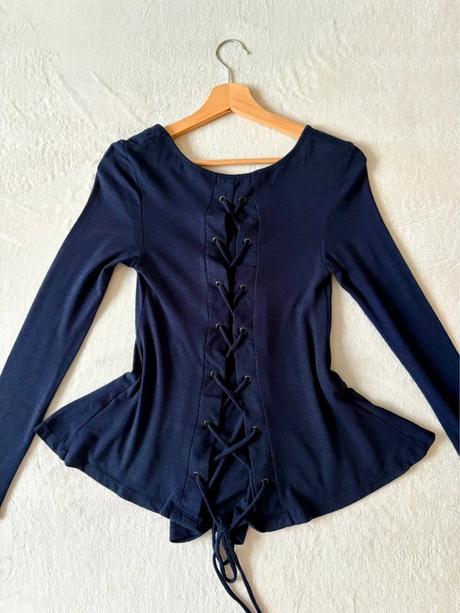 Tmavomodrá blúzka so šnurovaním na chrbte, gate,xs