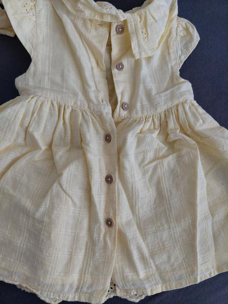 Žlté šaty s čelenkou, f&f,74