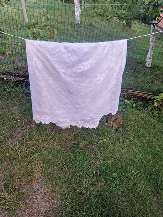 Záclona s vlnovkami,