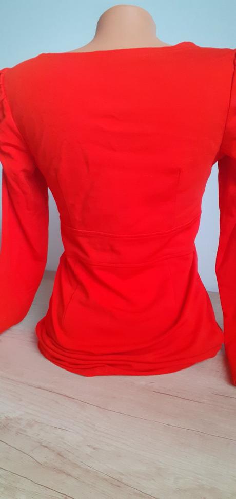 Šaty so zipsom vpredu, s