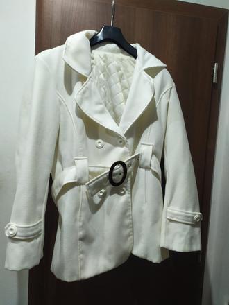 Biely kabát, 44