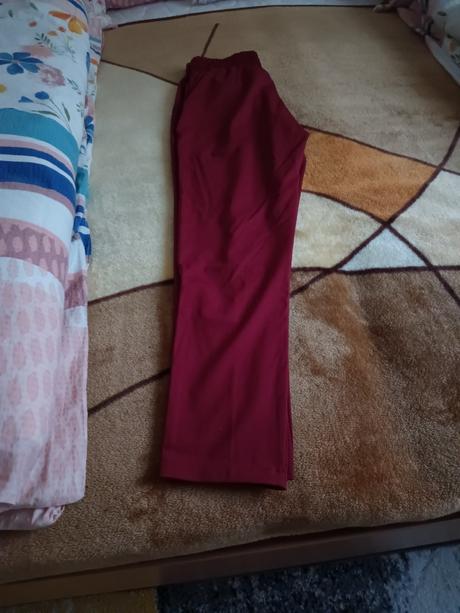 Predám dámske nohavice nové veľkosť uni l a 2xl, c&a,l / xxl