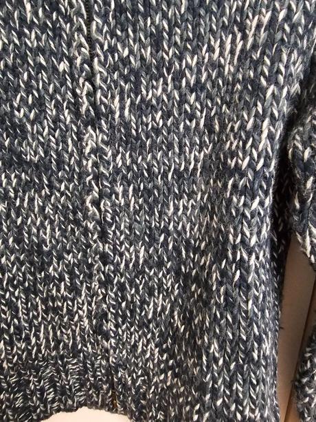 Predám unisex sveter na zips, fishbone,m