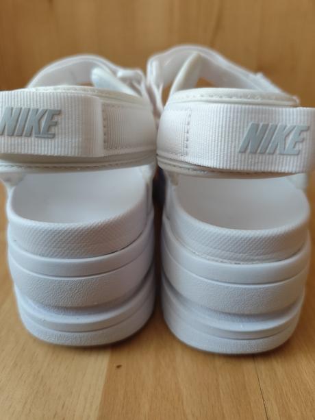 Biele sandále na platforme, nike,36